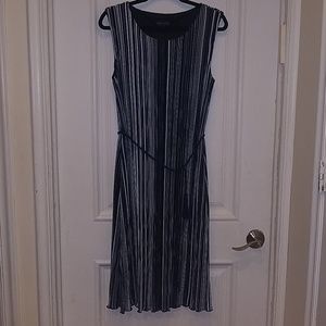 Connected apparel | Blue and white dress